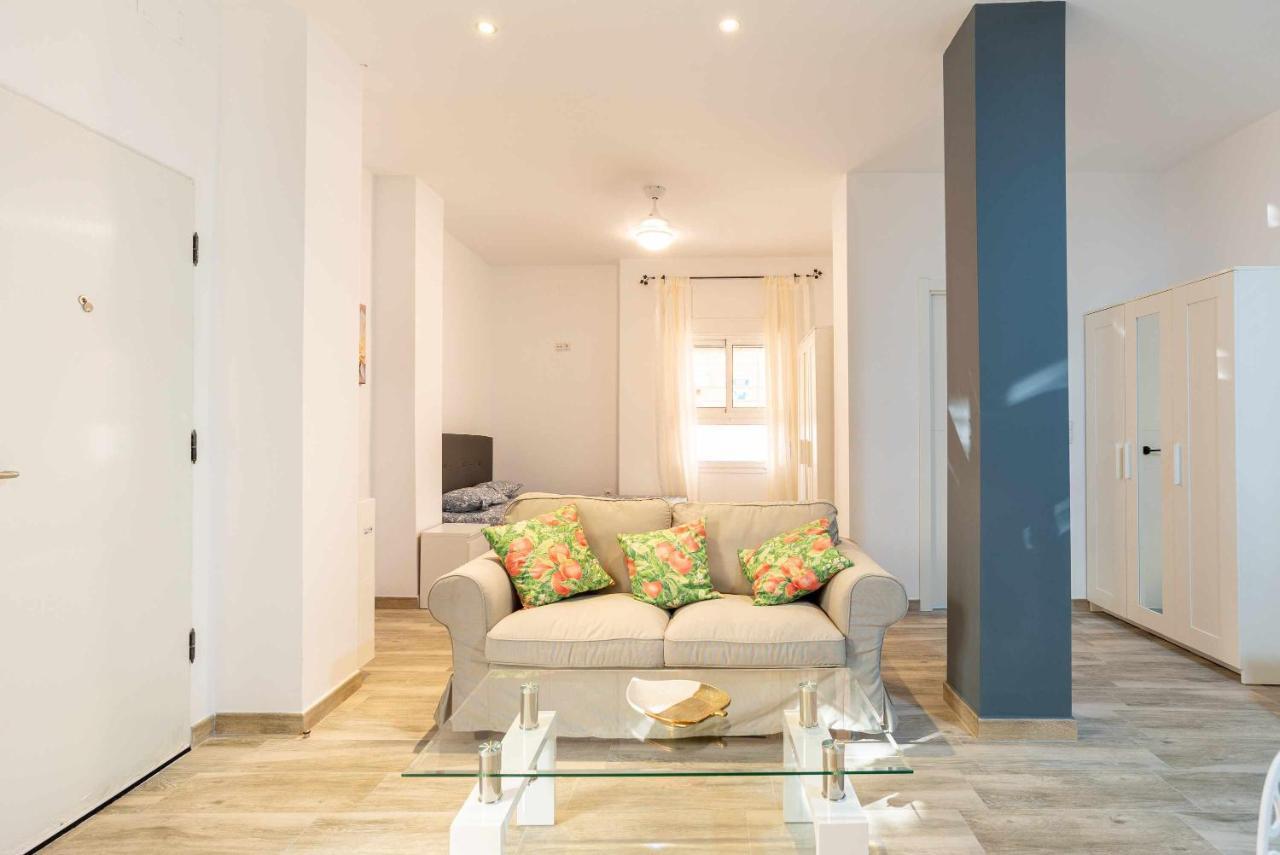 Vialia Suites Cinema Málaga Dış mekan fotoğraf